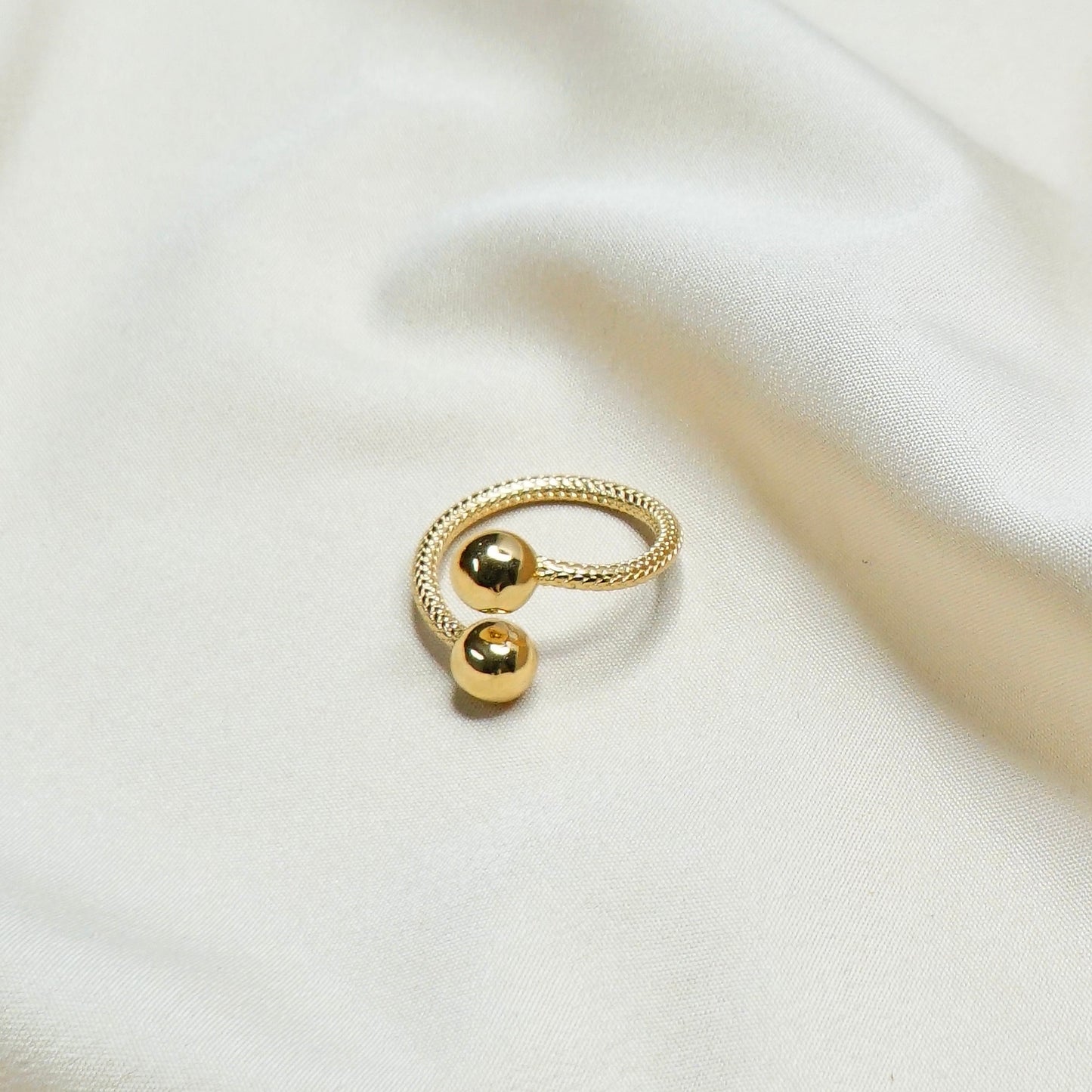 Dual Orb Texture Ring