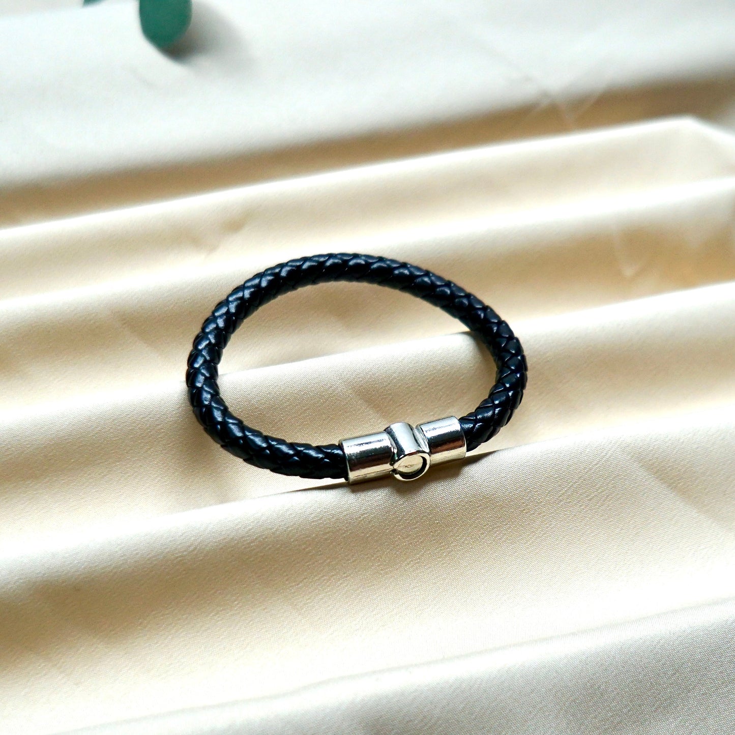 Leather Magnetic Band