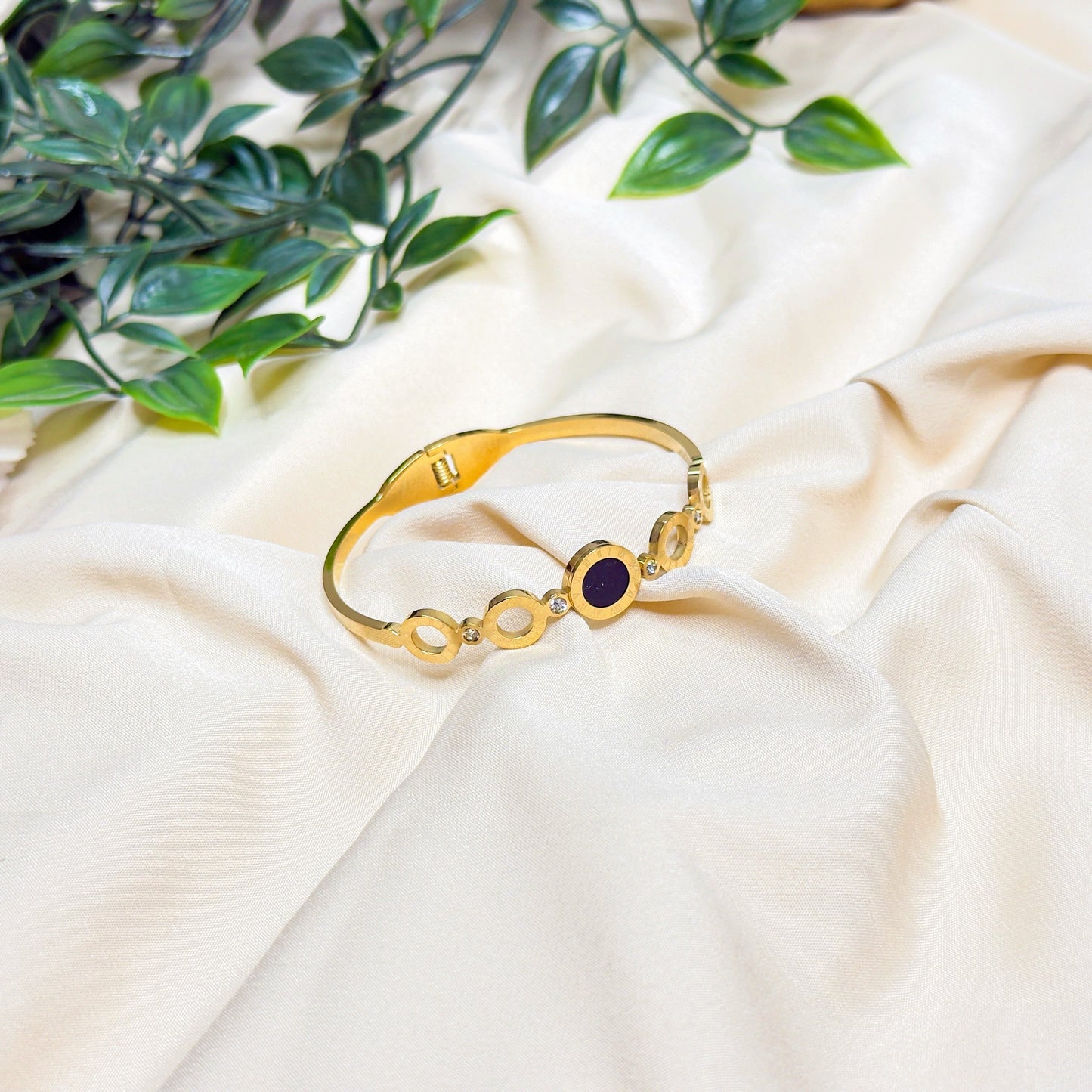 Circle Roman Bracelet