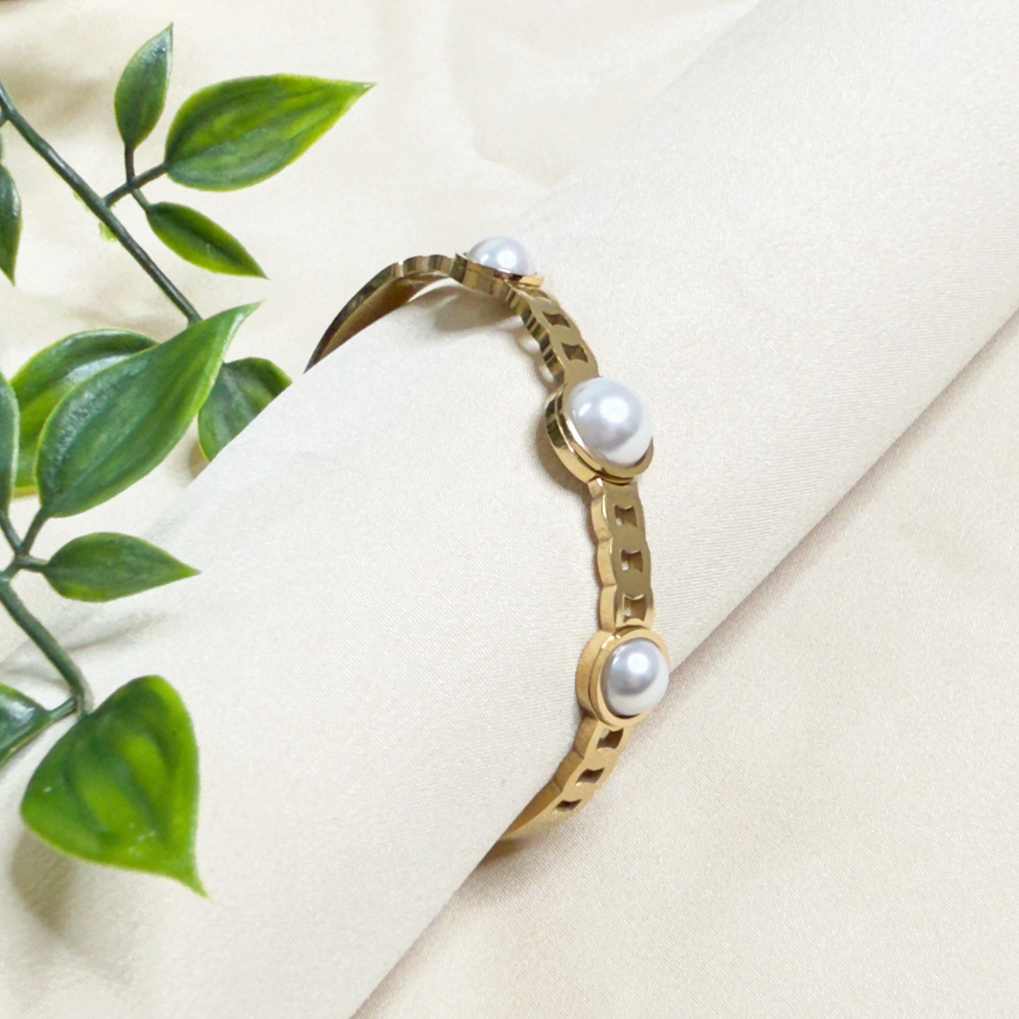 Pearl Pop Bracelet
