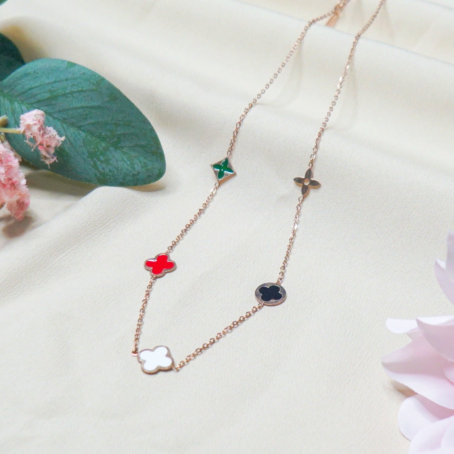 Multi Color Clover Chain
