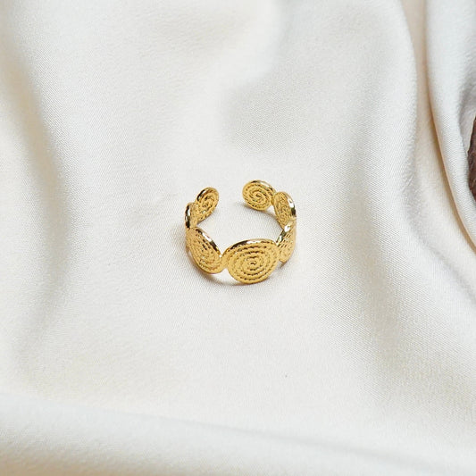 Sprial Charm Ring