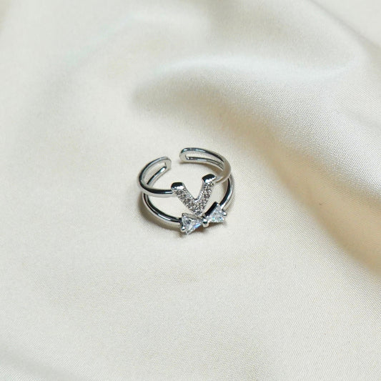 V Bow Silver Ring