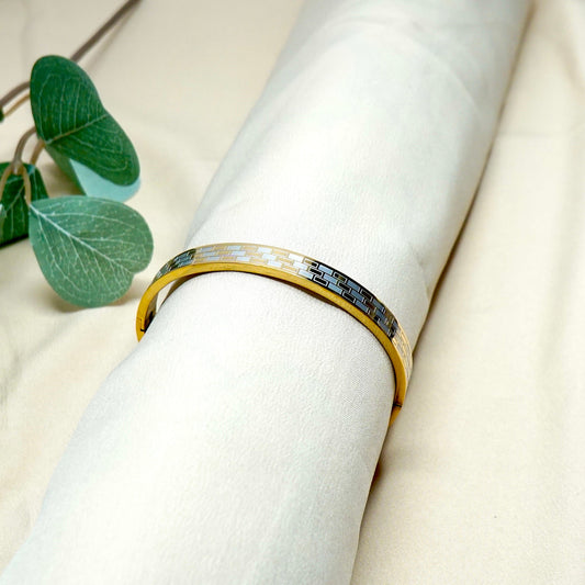 Ivory Grid Kada