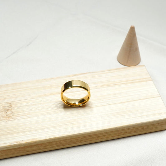Edge Curved Ring