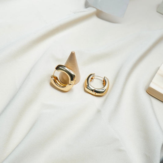Curved Square Hoop Earrings