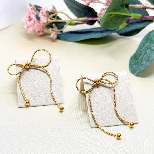 Thread Ribbon Earrings